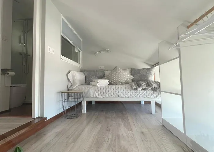 Atico Almuina. Marín